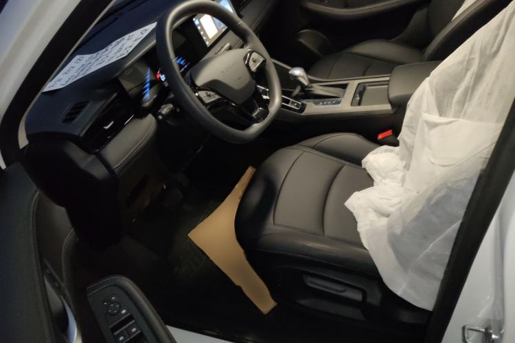 Used Roewe i5 2023 1.5L CVT Luxury Edition
