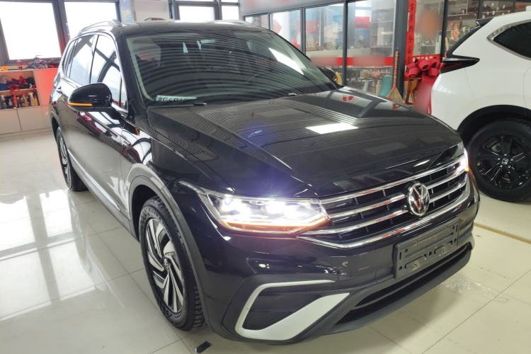 Used Volkswagen Tiguan L 2024 330TSI Automatic Two-Wheel Drive Smart Edition
