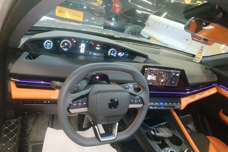 Used Changan UNI-V 2023 1.5T Sport Edition
