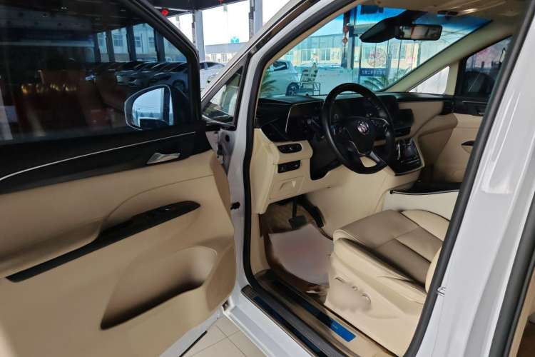 Used Buick GL8 2023 ES Lu Zun Deluxe Model
