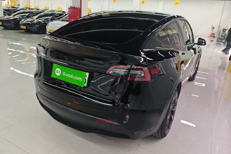 Used Tesla Model Y 2021 Long-Range All-Wheel-Drive Version 3D7