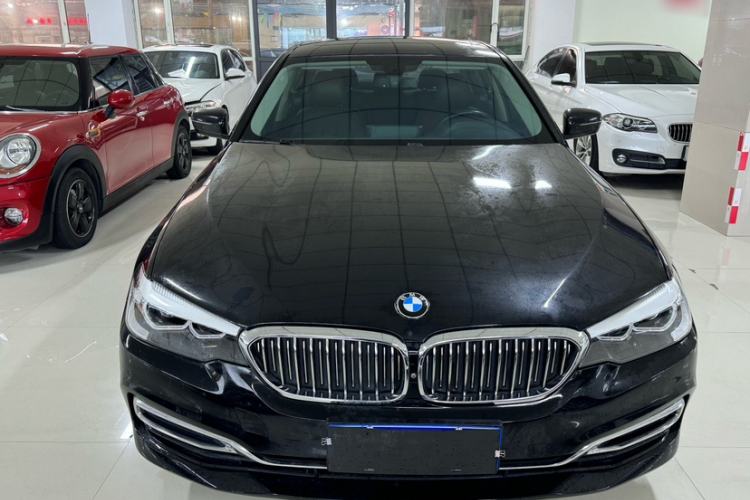 Used BMW 5 Series 2019 Facelifted 525Li Luxury Package
