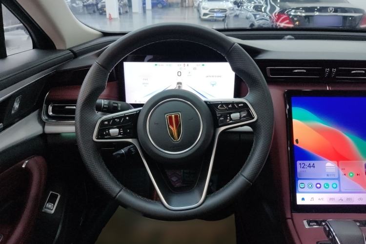 Used Hongqi H5 2025 2.0T Automatic Flag Edition – 500 000 Units Commemorative Version
