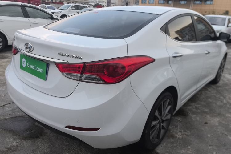 Used Hyundai Elantra 2015 1.6L Automatic Leading Model
