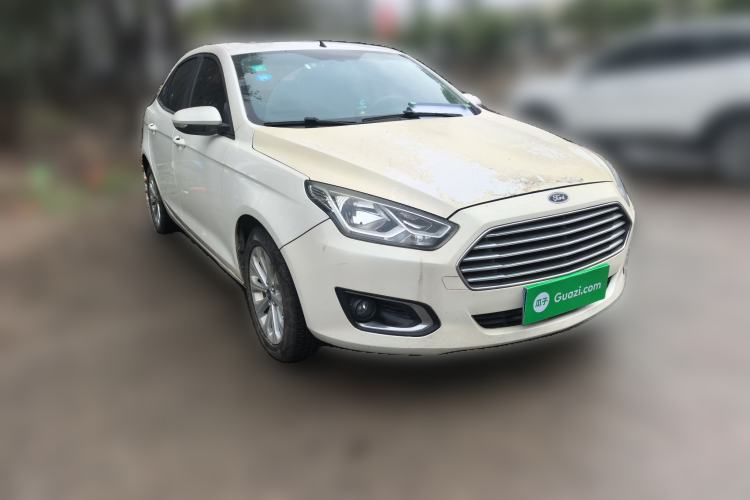 Used Ford Escort 2015 1.5L Automatic Fashion Model
