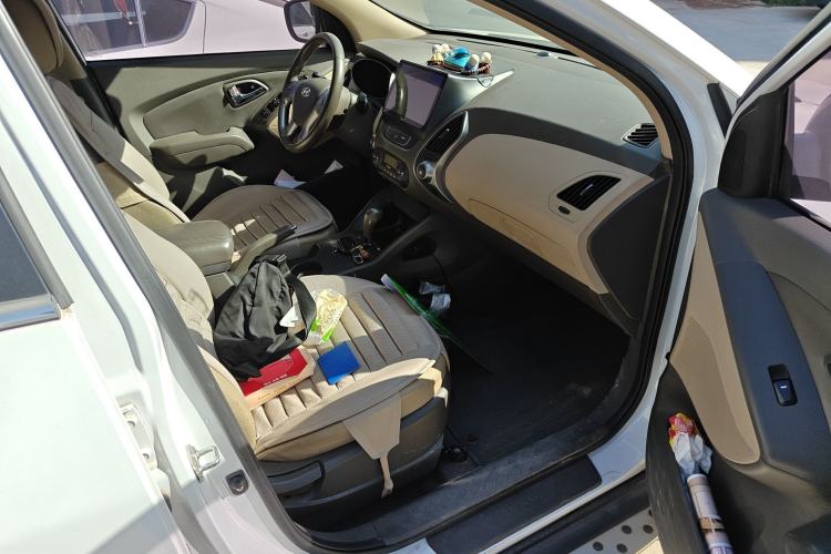 Used Hyundai ix35 2015 2.0L Automatic 2WD Smart Type China IV
