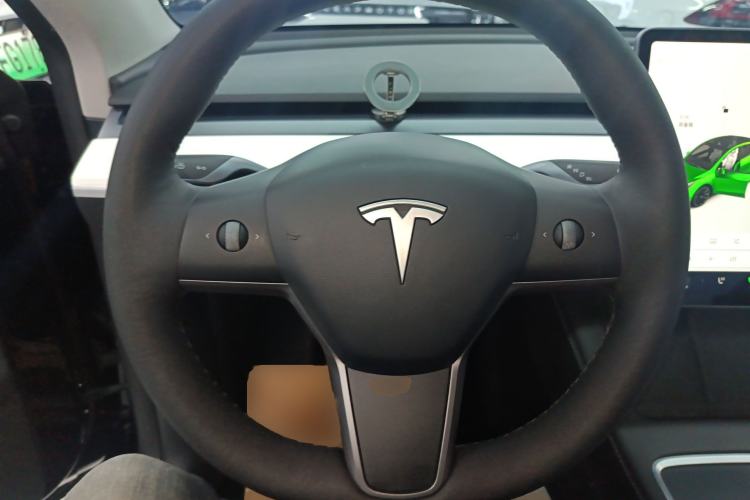 Used Tesla Model Y 2021 Long-Range All-Wheel-Drive Version 3D7
