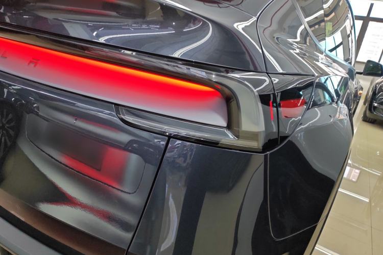 Used Tesla Model Y 2025 Rear-Wheel-Drive Version