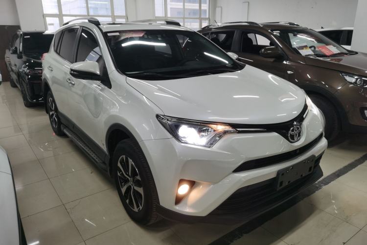 Used Toyota RAV4 2016 2.0L CVT Two-Wheel Drive Comfort Edition China V Standard
