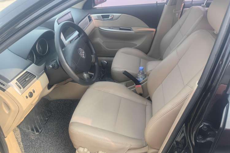 Used Buick Excelle 2013 1.5L Manual Classic Model
