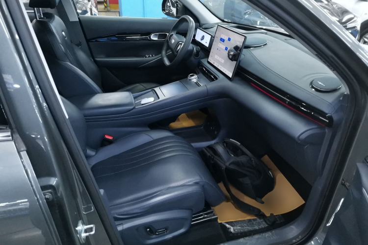 Used  E5 2024 530km Starship Edition
