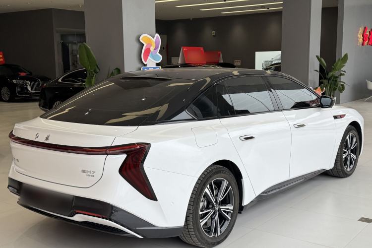 Used Hongqi EH7 2024 690 Pro
