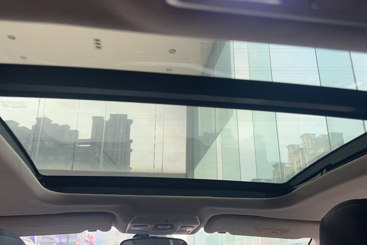 Used Geely Auto Emgrand GT 2015 2.4L Comfort Model
