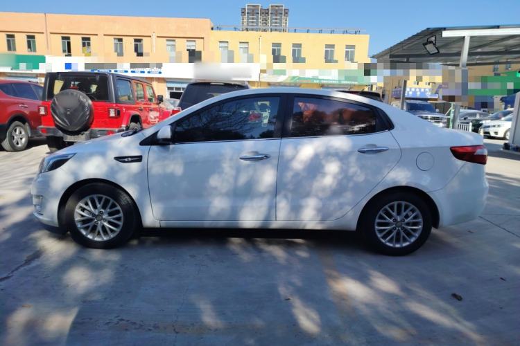Used Kia K2 2012 Sedan 1.4L MT GLS Commemorative Edition
