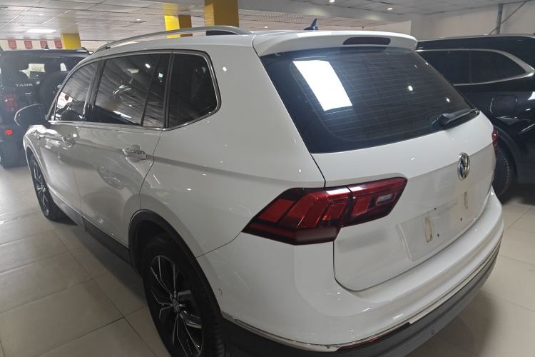 Used Volkswagen Tiguan L 2019 Revised 330TSI Automatic Two-Wheel Drive Smart & Luxury Edition China VI Standard

