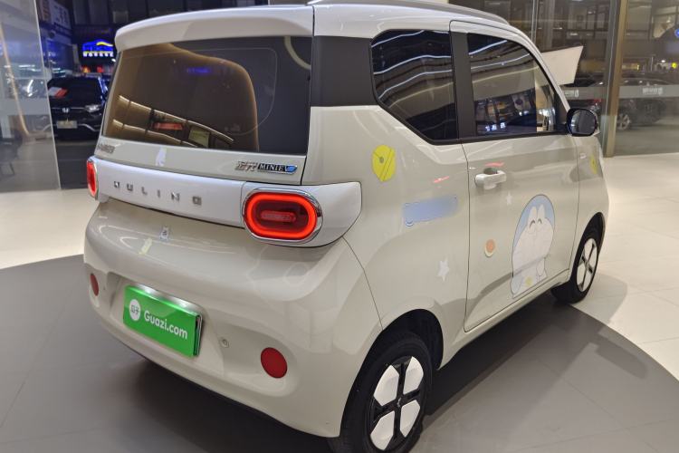 Used Wuling Hongguang MINIEV 2024 3rd Generation 215km Advanced Version
