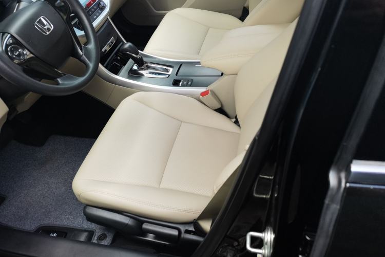 Used Honda Accord 2015 2.0L LX Comfort Edition
