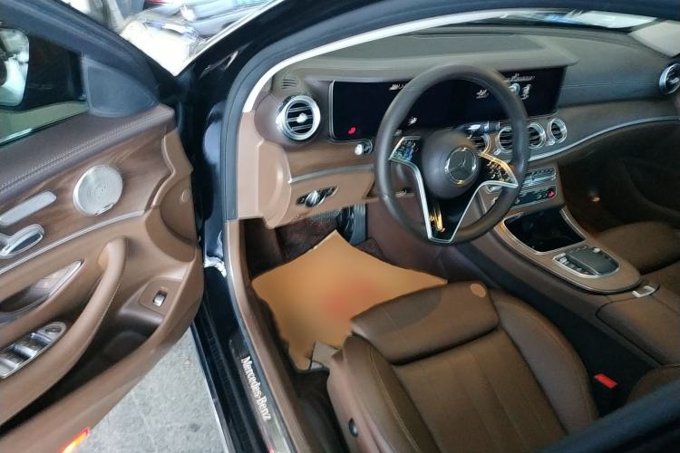 Used Mercedes-Benz E-Class 2022 Second Facelift E 300 L Luxury Edition
