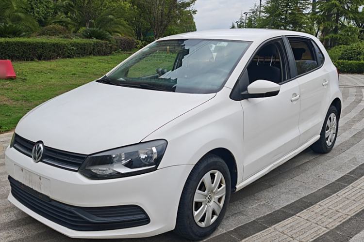 Used Volkswagen Polo 2016 1.4L Manual Fashion Model
