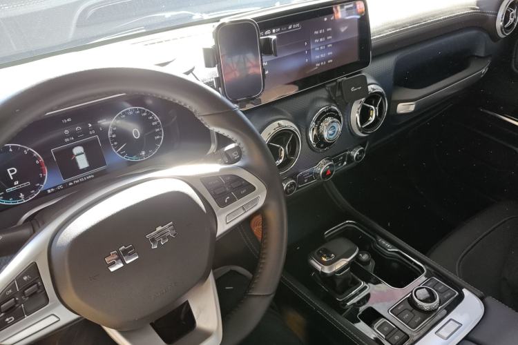 Used  BJ40 2020 2.0T Automatic Four-Wheel Drive Tribute Edition 2020 Xieke Version
