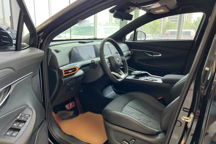 Used Changan UNI-T 2022 1.5T Prestige Version
