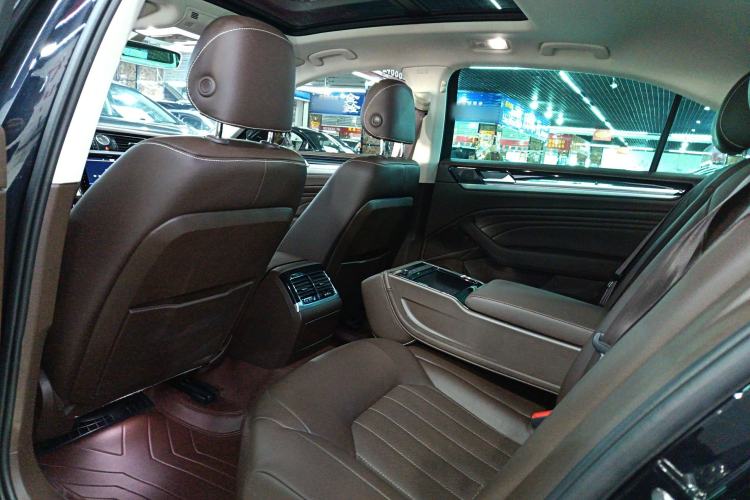 Used Volkswagen Phideon 2021 380TSI Luxury Edition
