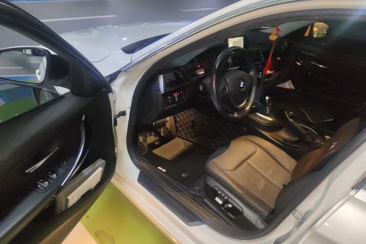 Used BMW 3 Series 2017 320Li Fashion Model
