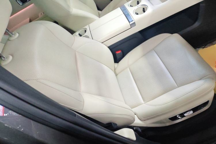 Used Li Auto L8 2023 Pro Model
