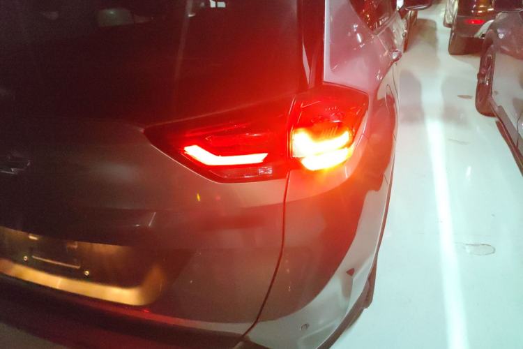 Used Chevrolet Orlando 2020 Light Hybrid Redline 530T Automatic Enjoyment Edition (5+2 Models)
