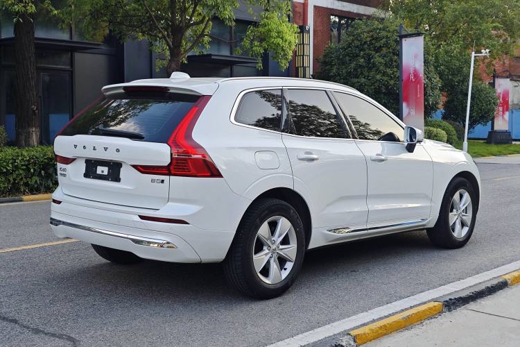 Used Volvo XC60 2022 B5 4x4 Zhiyi Luxury Edition