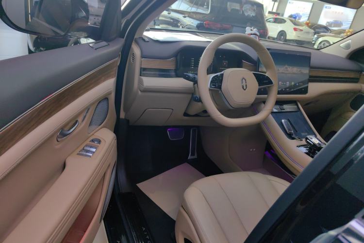 Used Hima AITO M7 2024 1.5T Rear-Drive Plus Version 5 Seats