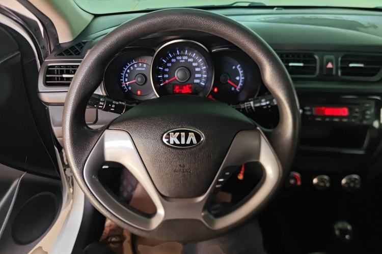 Used Kia K2 2015 Hatchback 1.4L AT GLS Cool Edition