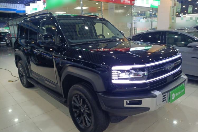 Used Formula Leopard Leopard 5 2023 Navigator Edition
