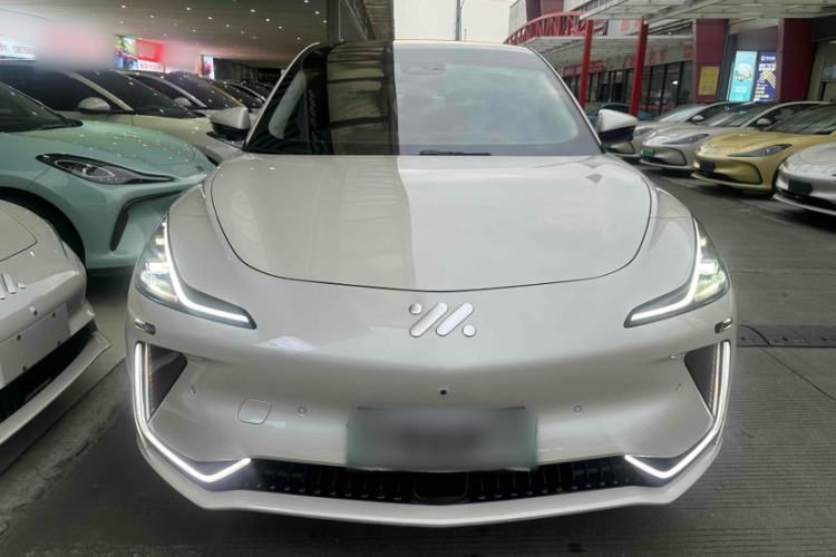 Used  LS7 2023 77 kWh Urban Fit Rear-Wheel Drive
