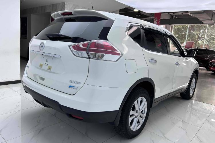 Used Nissan X-Trail 2015 2.0L CVT Comfort MAX Edition 2WD
