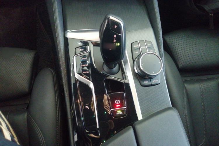 Used BMW 5 Series 2022 Restyled 525i M Sport Package
