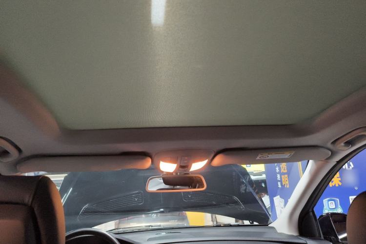 Used Mercedes-Benz R-Class 2017 R 320 4MATIC Business Edition Prestige Model