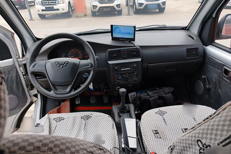 Used Wuling Rongguang 2021 1.5L Extended Basic Window-Sealed 5-Seat L3C Car
