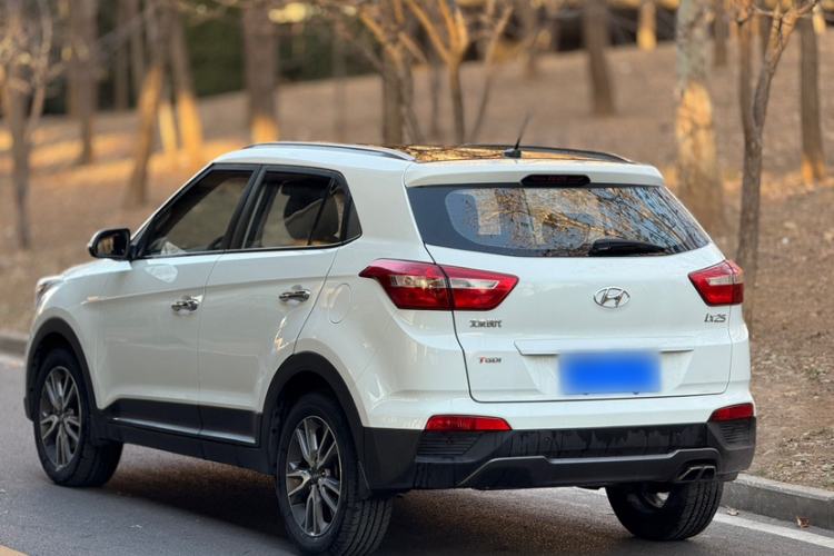 Used Hyundai ix25 2016 1.6T Dual-Clutch Two-Wheel Drive Smart GLS Model
