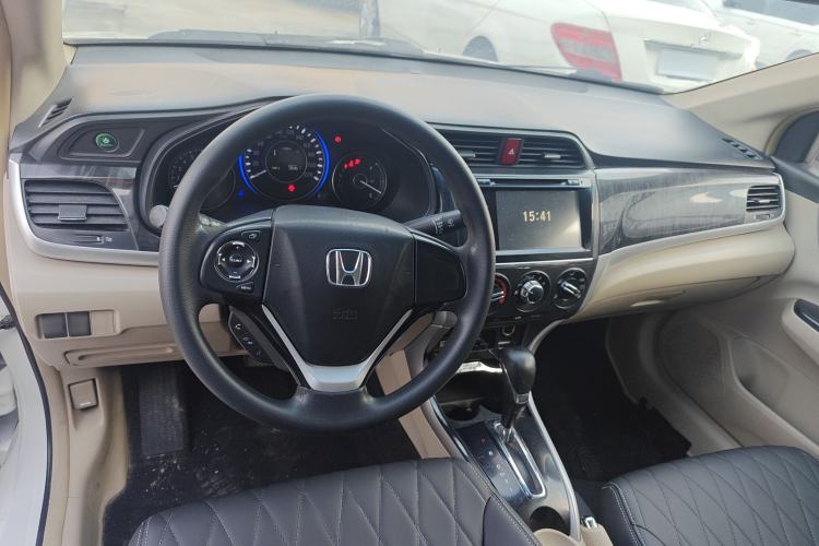 Used Honda Crider 2015 1.8L Automatic Luxury Edition
