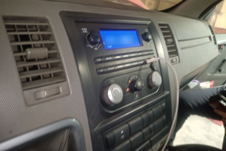 Used Foton Scenic G7 2017 2.0L Long-Wheelbase Commercial Van High Roof 2 Seats 4Q20M
