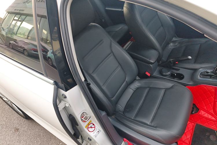 Used Volkswagen Sagitar 2014 Revised Version 1.6L Automatic Comfort Edition
