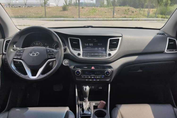 Used Hyundai Tucson 2015 1.6T Dual-Clutch Two-Wheel-Drive Smart Model