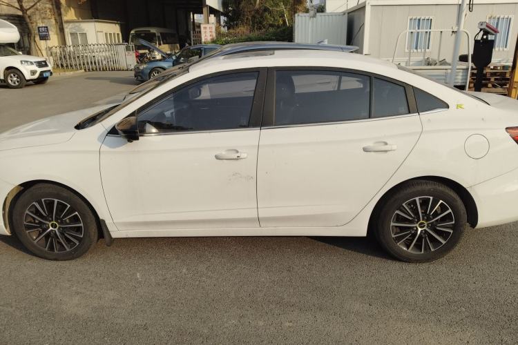 Used Roewe i5 2021 Revised Version 1.5L CVT Diamond Edition
