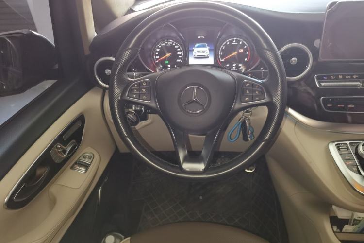 Used Mercedes-Benz V-Class 2018 V 260 L Prestige Extended Version China VI
