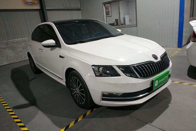 Used Skoda Octavia 2019 1.5L Automatic Smart Drive Luxury Edition China V Standard