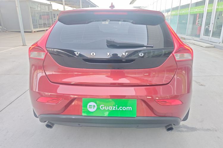 Used Volvo V40 2015 1.6T Zhiyi Edition