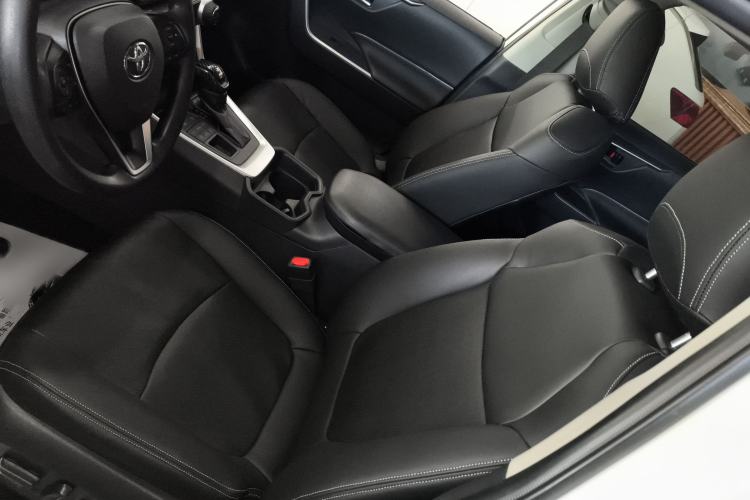 Used Toyota RAV4 2020 2.0L CVT 4x4 Trend Edition
