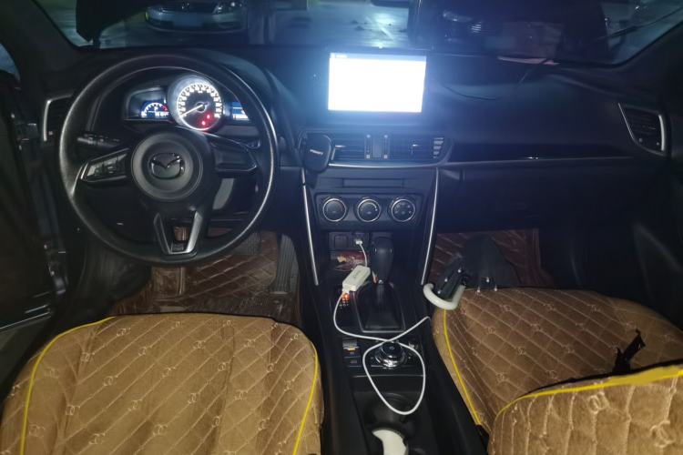 Used Mazda CX-4 2018 2.0L Automatic Two-Wheel Drive Blue Sky Dynamic Version China V Standard
