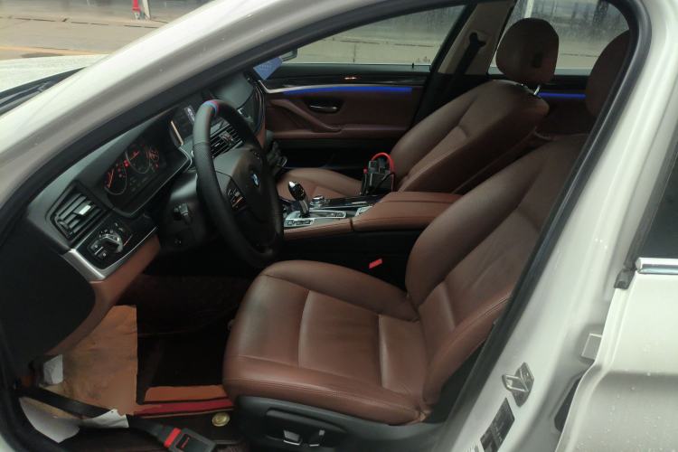 Used BMW 5 Series 2015 520i Elegant Edition
